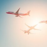 Aviões da LATAM, Gol e Azul em voo.